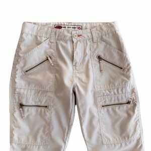 Y2K Women’s Cargo Pants Size 5 6 X 31 One Tuff Babe Zipper Tan mid Rise Bootcut
